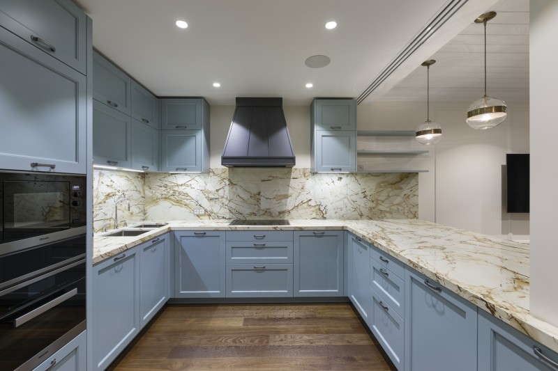 Интерьер в неоклассическом стиле