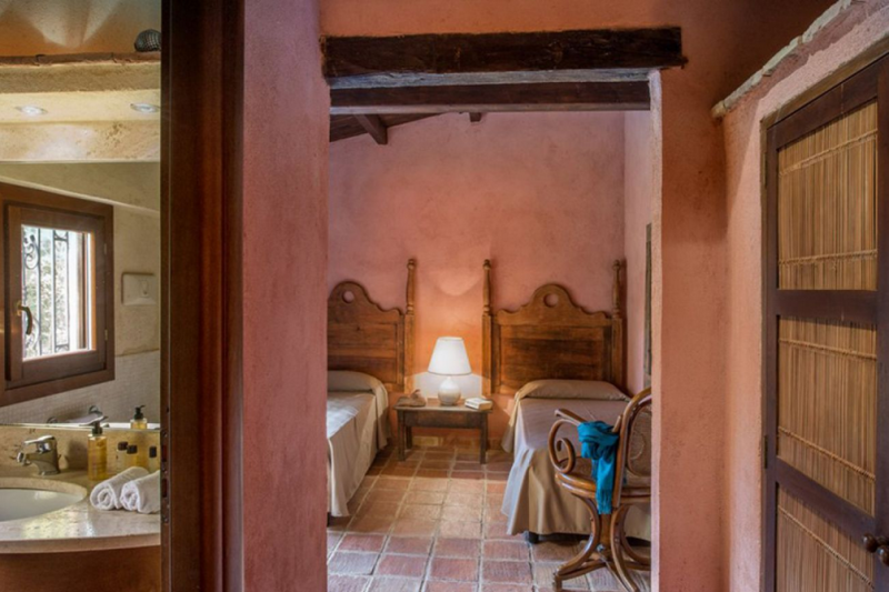 Старинная вилла эпохи колониализма, расположенная в Сицилии