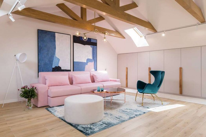 Мансардная квартира середины ХХ века, расположенная в Бухаресте, Румыния