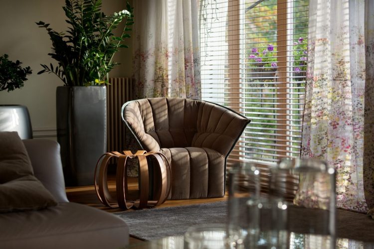 Использование натуральных материалов в комфортабельной двухуровневой квартире Использование натуральных материалов в комфортабельной двухуровневой квартире