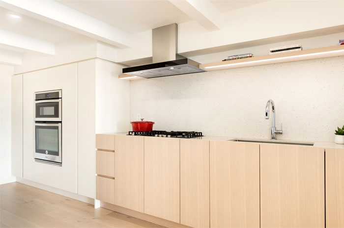 Превращение старой заброшенной церкви в Торонто в минималистичный дом в стиле лофт Превращение старой заброшенной церкви в Торонто в минималистичный дом в стиле лофт