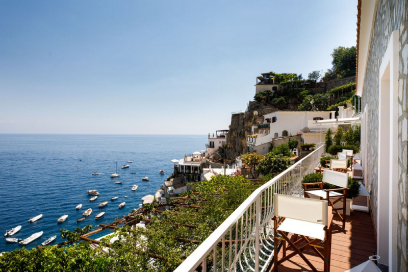 Впечатляющая вилла на побережье Амальфи, Италия Впечатляющая вилла на побережье Амальфи, Италия