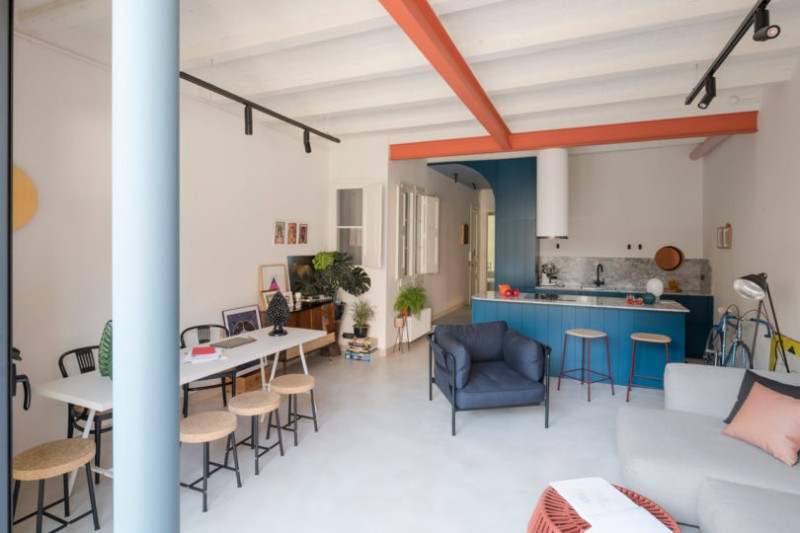 Интерьер апартаментов в здании 1914 года постройки в Барселоне