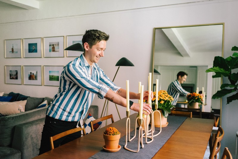 Интерьер просторной светлой квартиры в Челси, Нью-Йорк Интерьер просторной светлой квартиры в Челси, Нью-Йорк