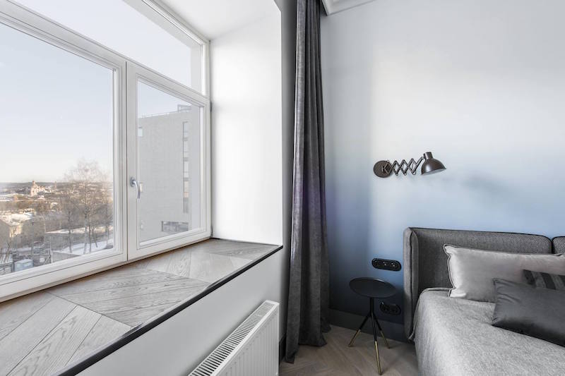 Небольшие городские апартаменты, оформленные в темных тонах Небольшие городские апартаменты, оформленные в темных тонах