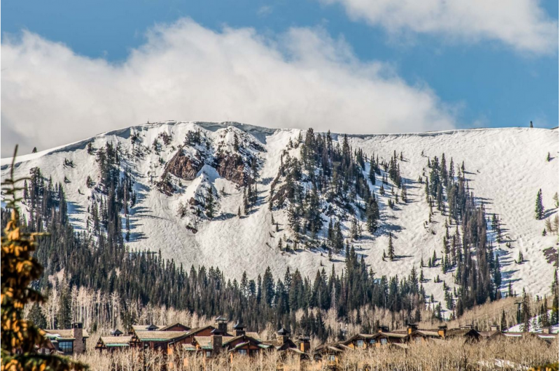 Сводчатое современное шале в штате Юта Сводчатое современное шале в штате Юта