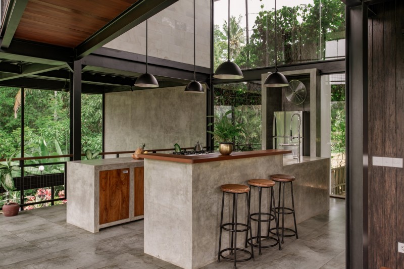 Вилла в стиле "лофт" с роскошным фоном тропических джунглей на Бали Вилла в стиле "лофт" с роскошным фоном тропических джунглей на Бали