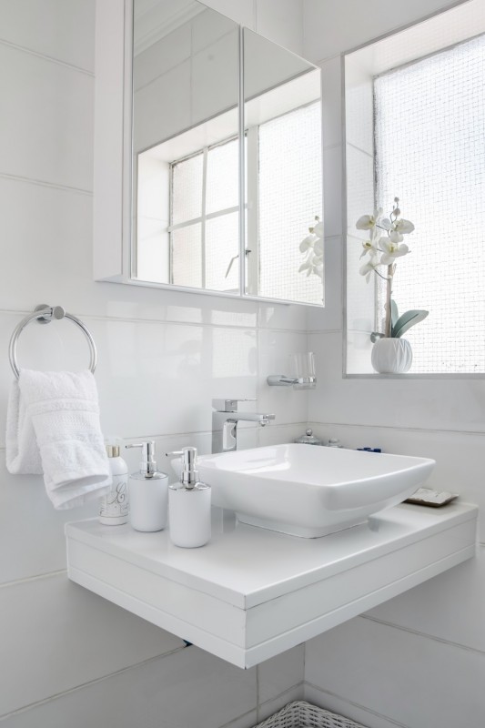 Наполненный светом свежий интерьер студии в Мидранде, ЮАР