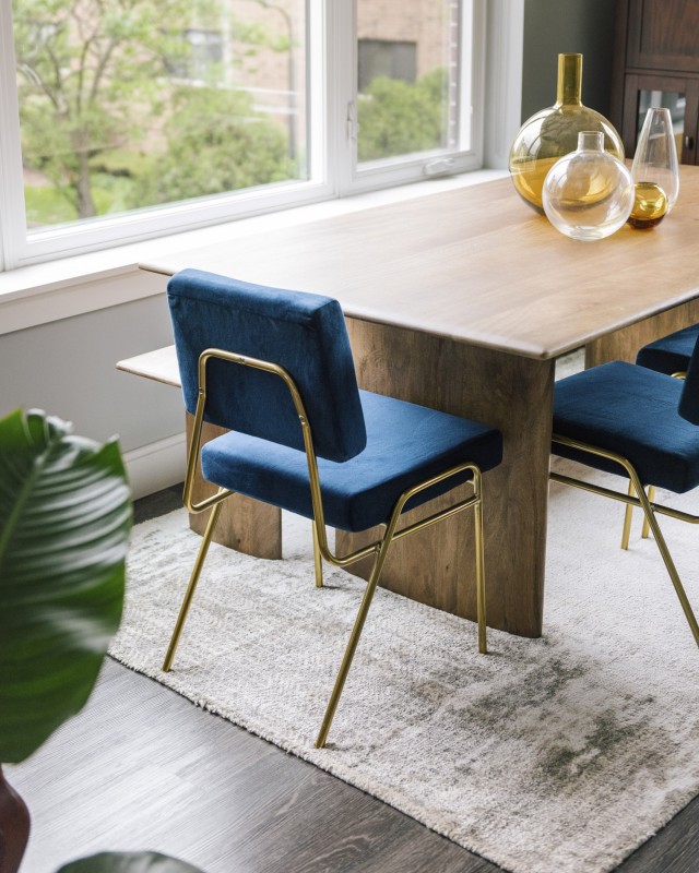 Стильный интерьер квартиры в Даунерс-Гроув, штат Иллинойс