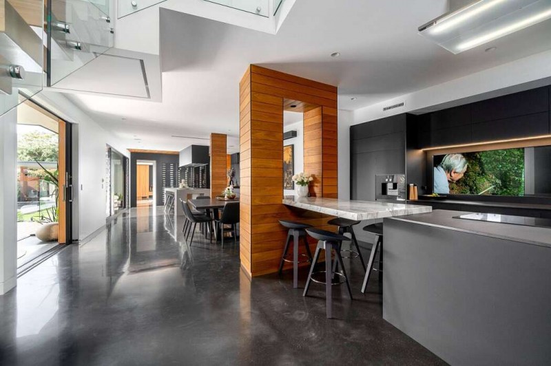 Двухэтажный дом в австралийском Ньюкасле Двухэтажный дом в австралийском Ньюкасле