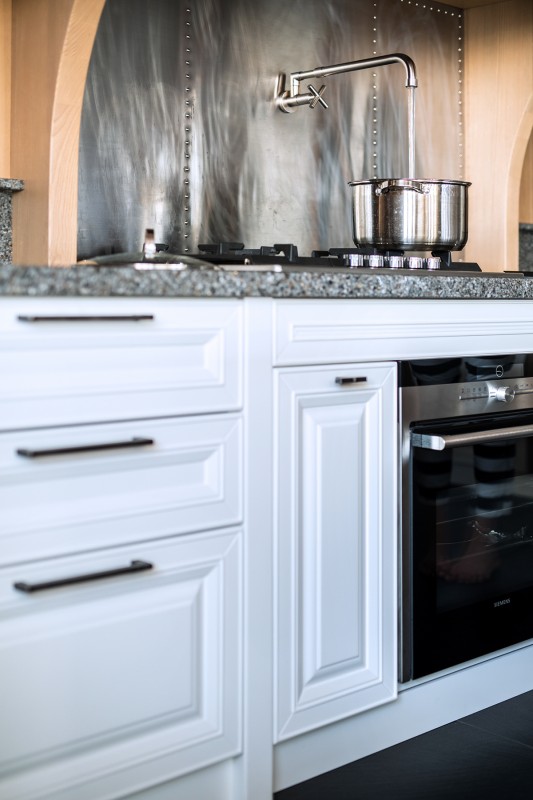 Необычные элементы декора и система освещения в загородном доме Необычные элементы декора и система освещения в загородном доме