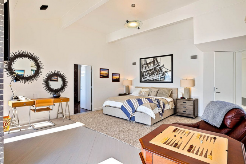 Пляжный дом в Малибу с панорамным видом на Тихий океан Пляжный дом в Малибу с панорамным видом на Тихий океан