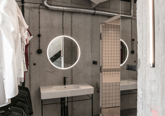 Вертикально ориентированный лофт, расположенный в промышленном здании