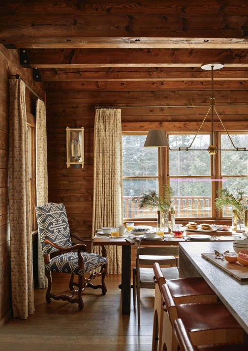Деревянный дом на горнолыжном курорте в Вермонте