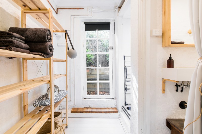 Интерьер просторных светлых апартаментов