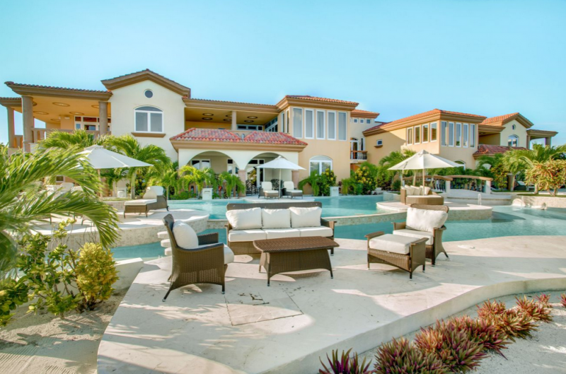 Небольшой отель Caribbean Soul Villa в городе Сан-Педро, Белиз