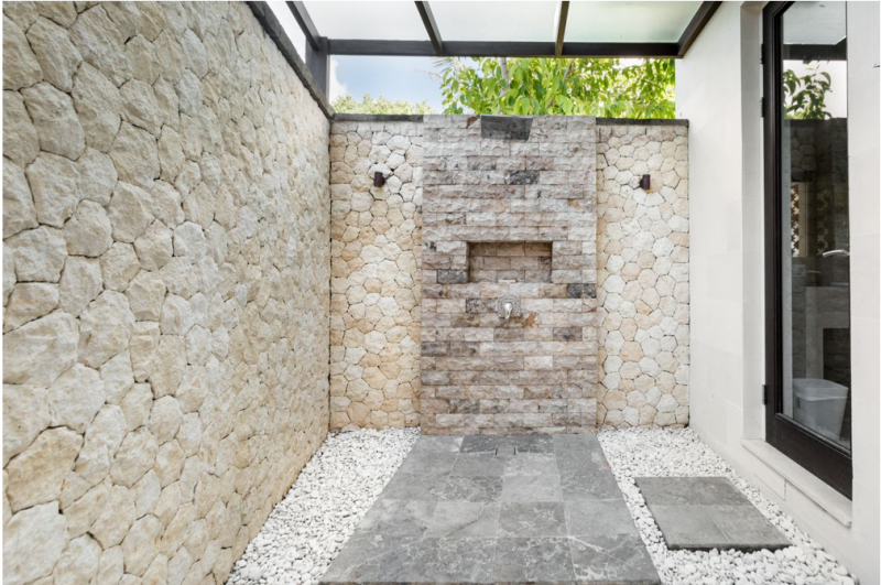 Вилла на популярном курорте Кута, Бали