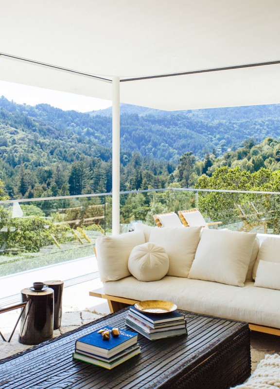 Дом на склоне холма в Ларкспуре, Калифорния