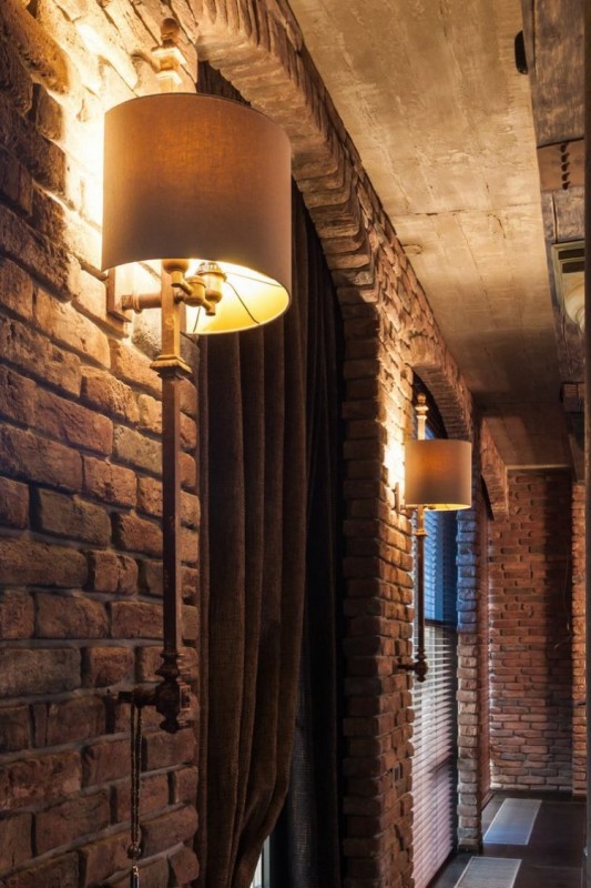 Эклектичный декор лофта, расположенного в бывшем старинном магазине