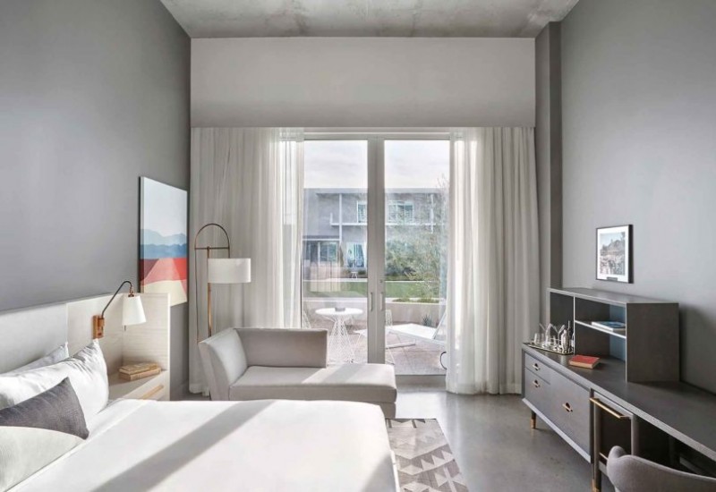 Горы + модерн середины ХХ века: курорт Mountain Shadows в Аризоне