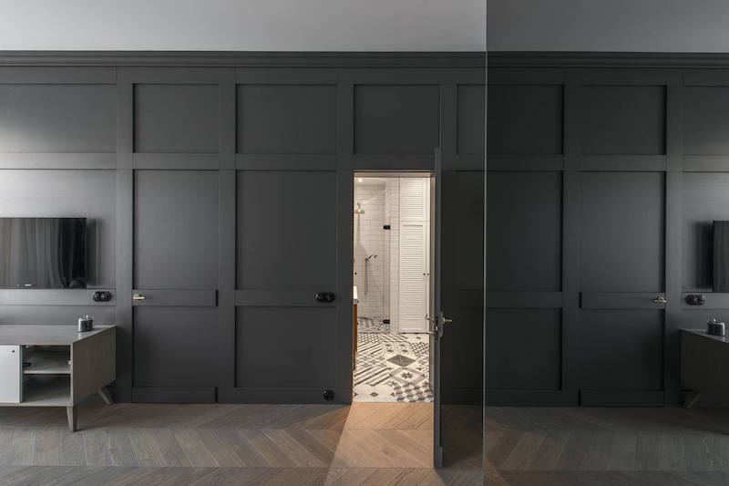 Небольшие городские апартаменты, оформленные в темных тонах Небольшие городские апартаменты, оформленные в темных тонах