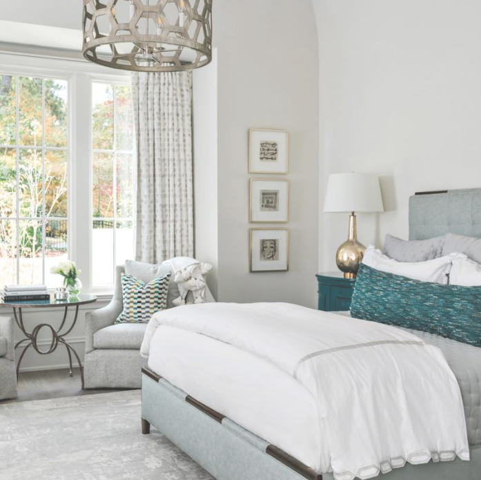 Сочетание классической и современной эстетики в новом доме в Мариетте, штат Джорджия Сочетание классической и современной эстетики в новом доме в Мариетте, штат Джорджия