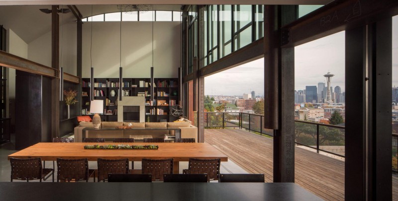 Резиденция с панорамными окнами в Сиэтле, Вашингтон Резиденция с панорамными окнами в Сиэтле, Вашингтон