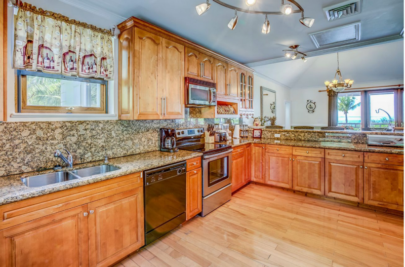 Классический багамский пляжный дом