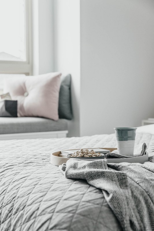 Изящные элементы декора в интерьере очаровательной квартиры