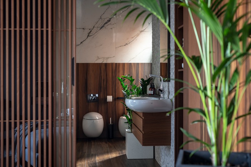 Пентхаус с многофункциональными пространствами и уникальной винтовой лестницей Пентхаус с многофункциональными пространствами и уникальной винтовой лестницей