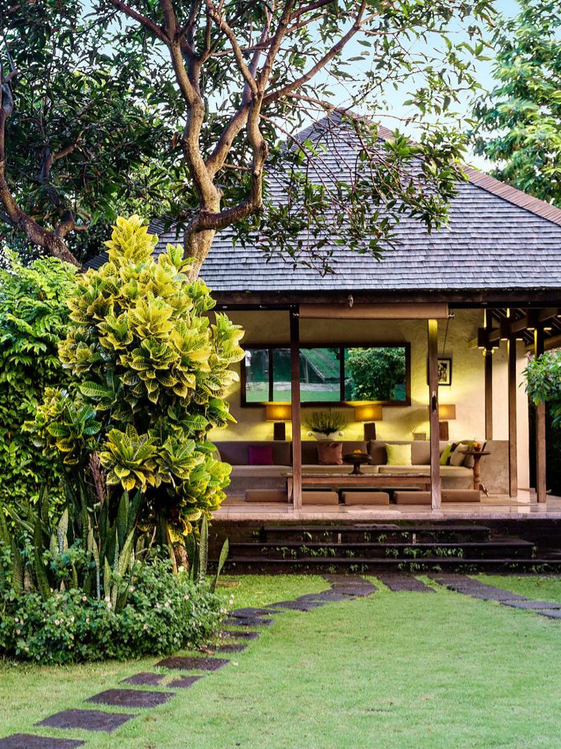 Уединенная прибрежная усадьба в Индонезии