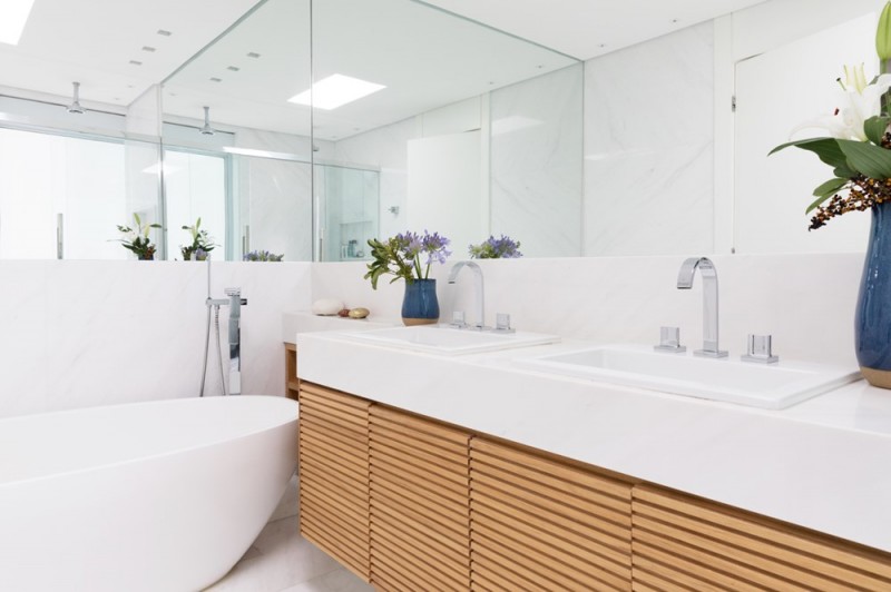 Использование дерева и белого цвета в оформлении уютного дома Использование дерева и белого цвета в оформлении уютного дома