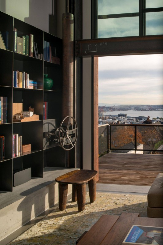 Резиденция с панорамными окнами в Сиэтле, Вашингтон Резиденция с панорамными окнами в Сиэтле, Вашингтон