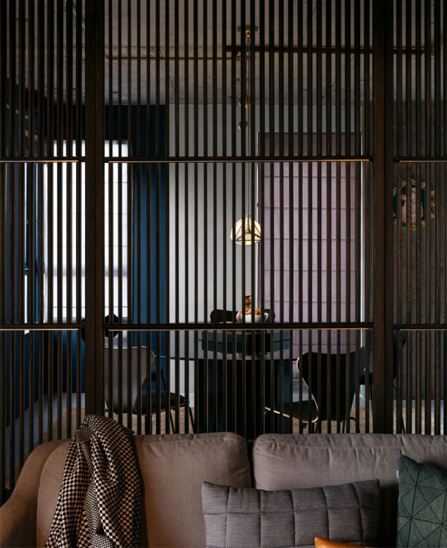 Темные оттенки в интерьере квартиры в Сиднее Темные оттенки в интерьере квартиры в Сиднее