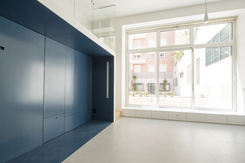 Обстановка квартиры, созданная при помощи двух ярких модулей