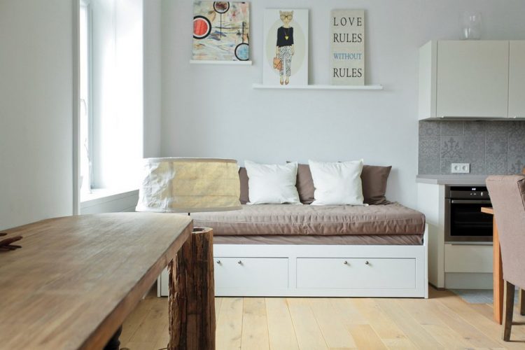 Трехкомнатные апартаменты со светлыми яркими элементами скандинавского стиля Трехкомнатные апартаменты со светлыми яркими элементами скандинавского стиля