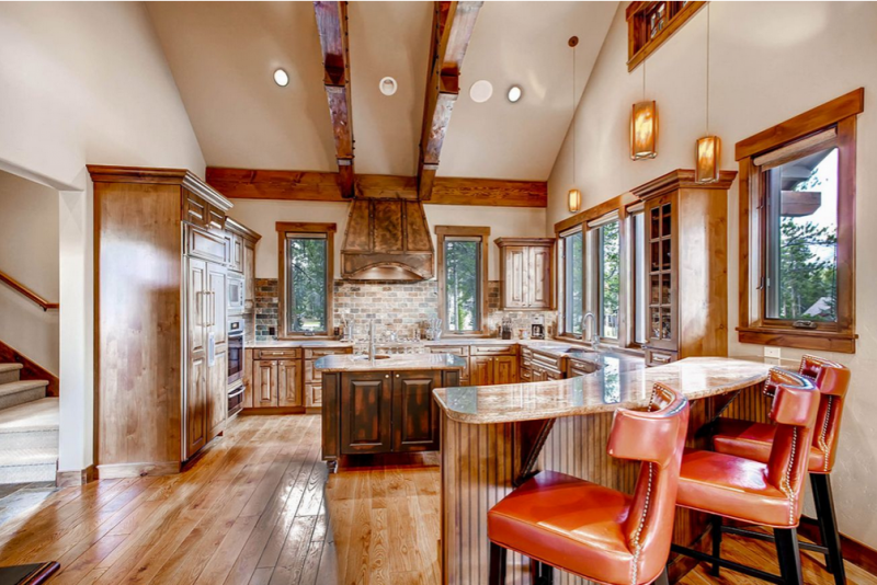 Бревенчатый дом в Брекенридже, Колорадо Бревенчатый дом в Брекенридже, Колорадо