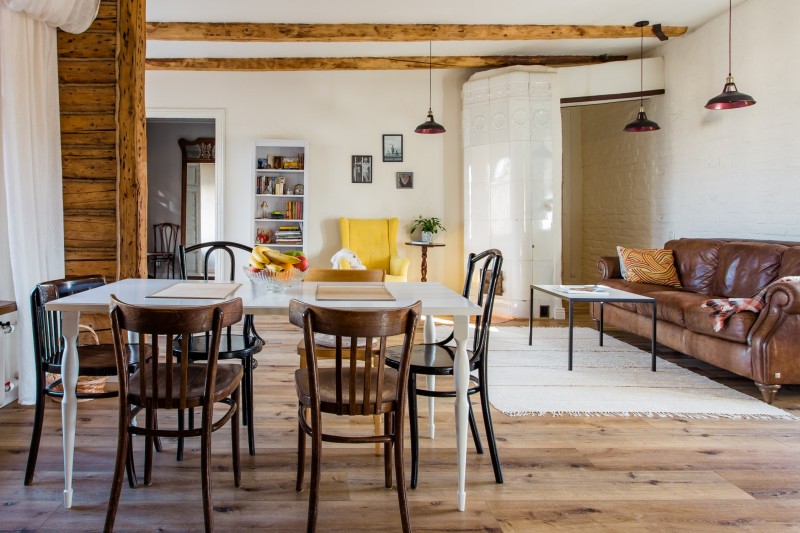 Интерьер уютной стильной мансарды