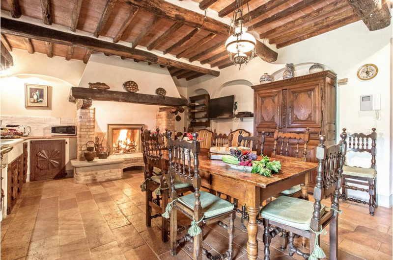 Вилла в Альбанских горах в Италии