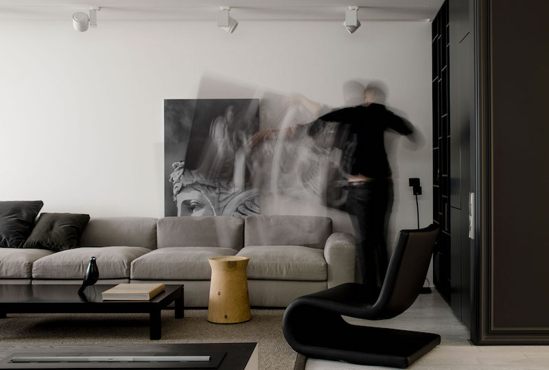 Готический магнетизм в интерьере стильной минималистской квартиры Готический магнетизм в интерьере стильной минималистской квартиры