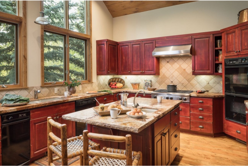 Современный дом-шале в Титон-Вилидж, Вайоминг