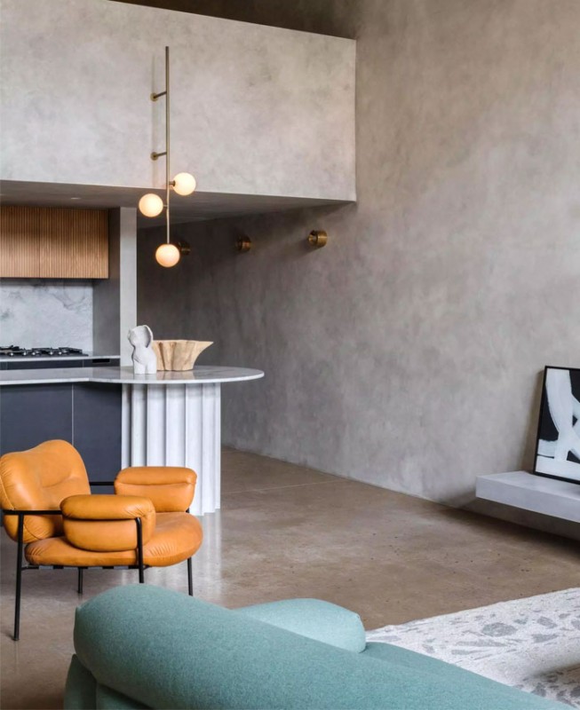 Интерьер стильного лофта с эстетикой брутализма