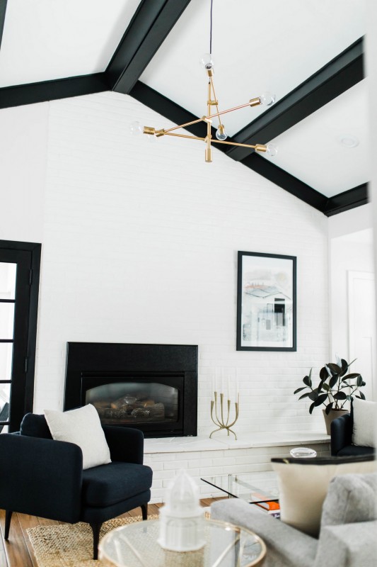 Контрастный интерьер ранчо в Миннеаполисе