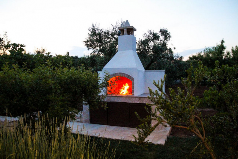 Небольшой отель-трулло Baraquiel в Сан-Микеле-Салентино, Италия Небольшой отель-трулло Baraquiel в Сан-Микеле-Салентино, Италия