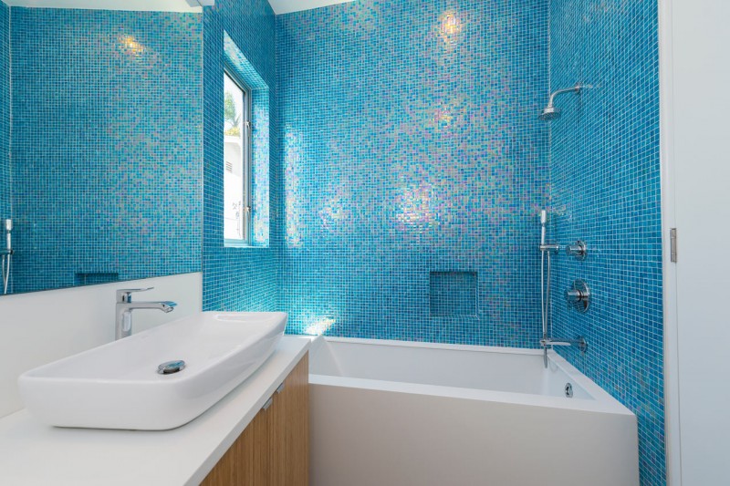 Резиденция в Калифорнии с фасадом из металлических цветов