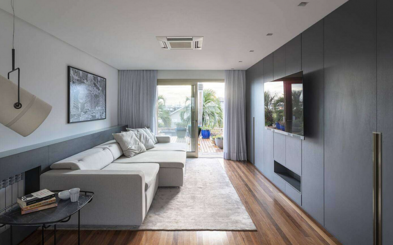 Современный двухэтажный дом, расположенный в Пелотасе, Бразилия