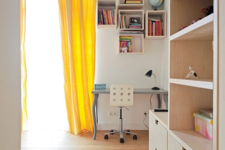 Трехкомнатные апартаменты со светлыми яркими элементами скандинавского стиля Трехкомнатные апартаменты со светлыми яркими элементами скандинавского стиля