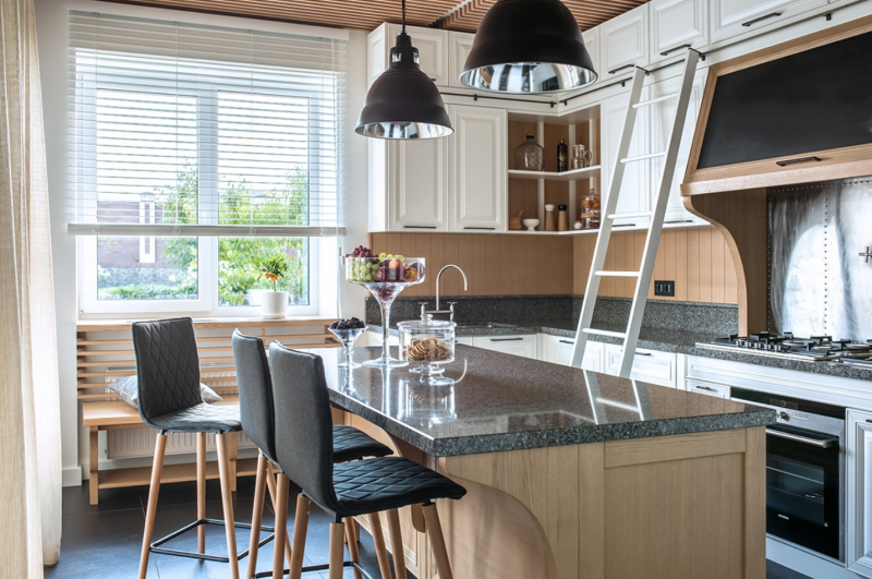 Необычные элементы декора и система освещения в загородном доме Необычные элементы декора и система освещения в загородном доме