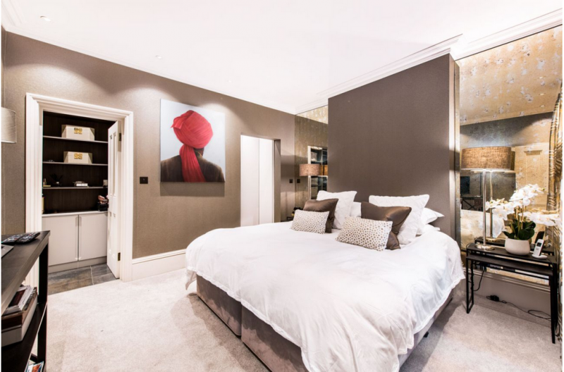 Отремонтированный викторианский дом в районе Кенсингтон в Лондоне