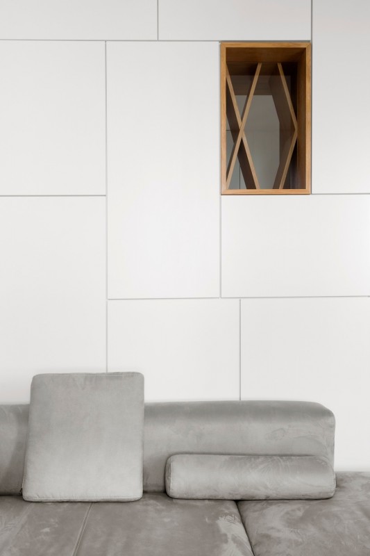 Светлые функциональные минималистские апартаменты